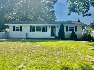 210 10th St, Pasadena, MD 21122