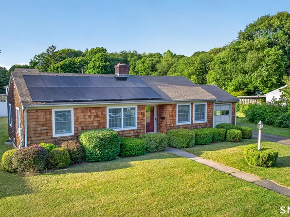 9 Farview Avenue, Old Saybrook, CT 06475