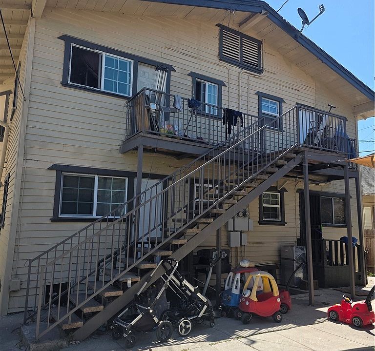1st image of 1472 E 23rd St