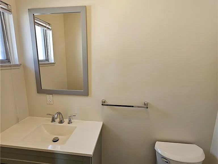 71 E Sprague Rd #8 — Photo 11