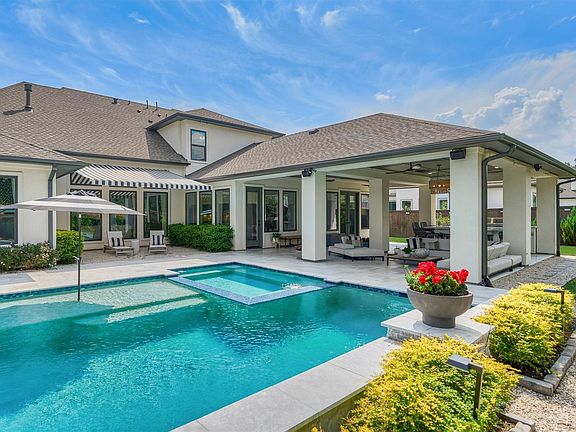 2nd image of 2017 Bennet Ln