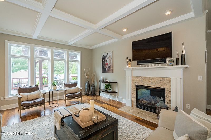 5th image of 4 Bradford Drive