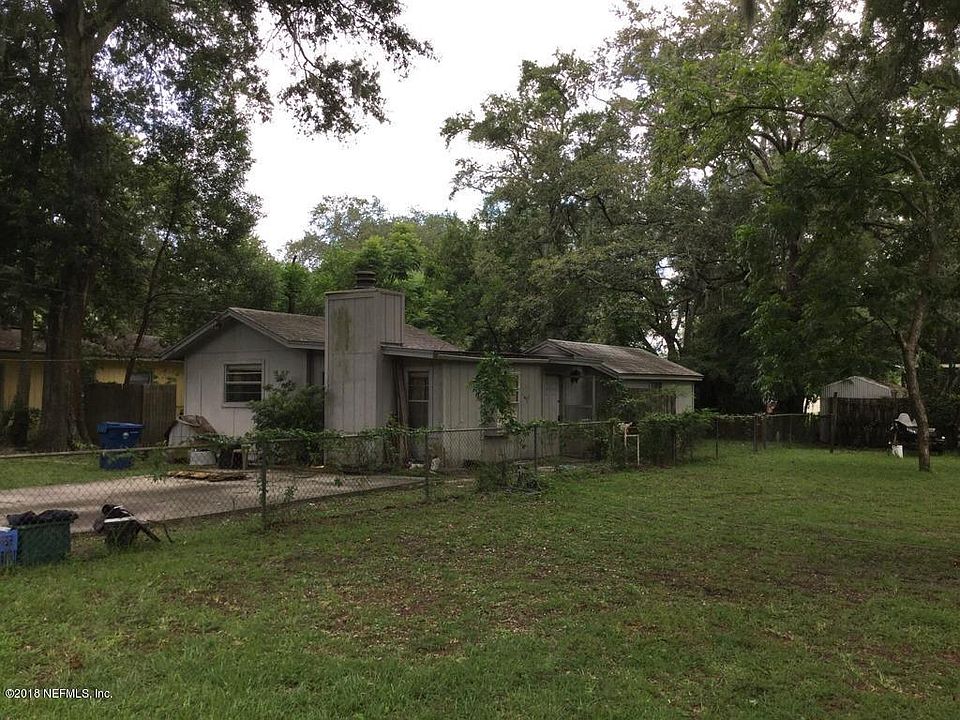 1st image of 8821 Berry Ave
