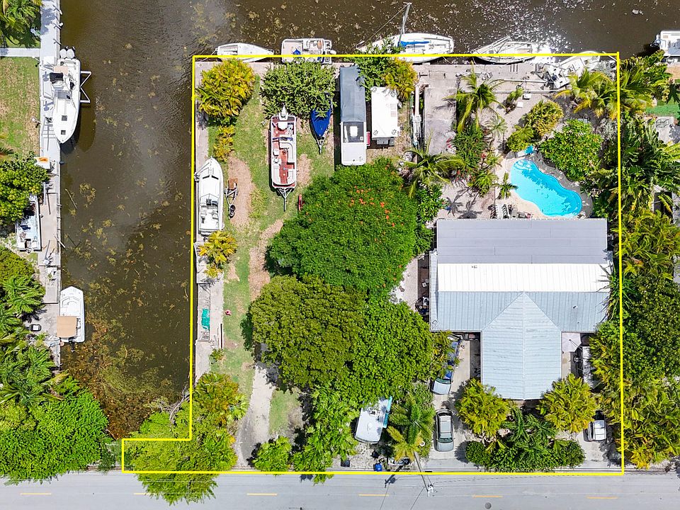 1st image of 545 Ixora Dr