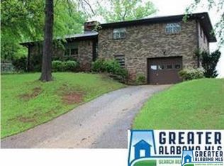 1033 Capri Cir, Bessemer, AL 35023