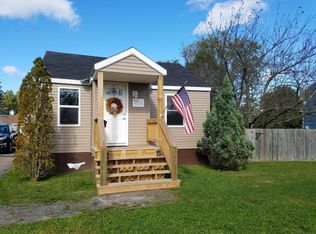 424 Emmett St, Sault Sainte Marie, MI 49783