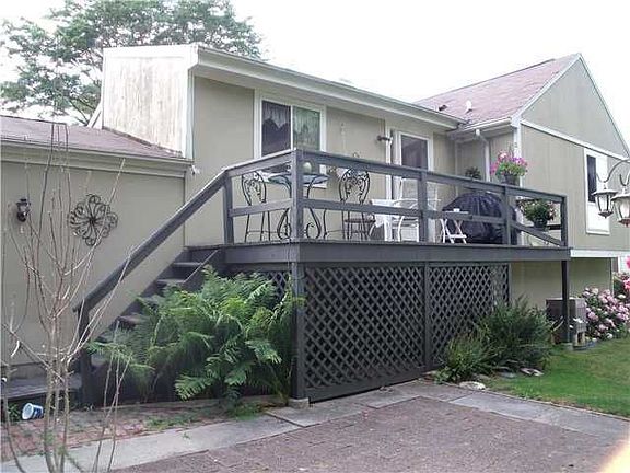 2nd image of 6 Thistlewood Ln