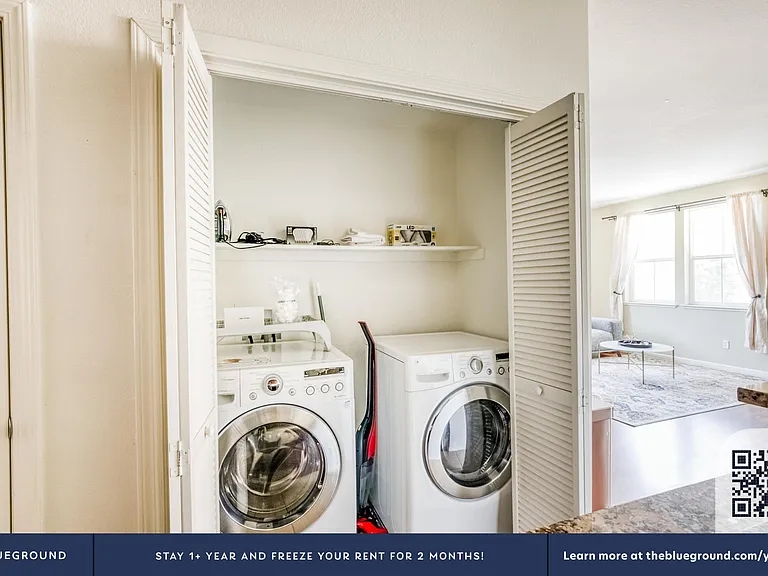 Washer/Dryer in Apartment