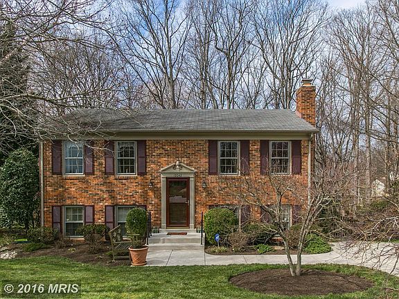 3rd image of 12042 Willowood Dr