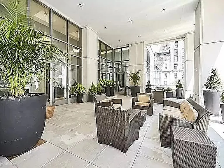 325 5th Ave #12E — Photo 9