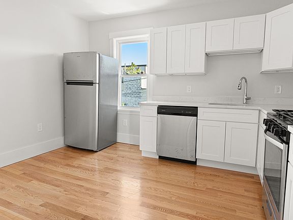 2nd image of 10 Marcello St APT 2