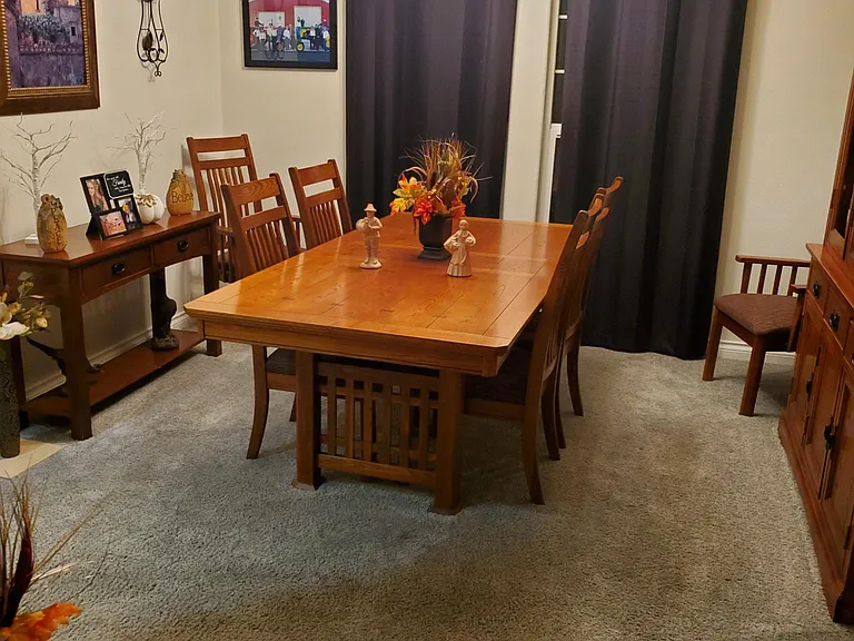 415 Sherilyn Ct — Photo 3