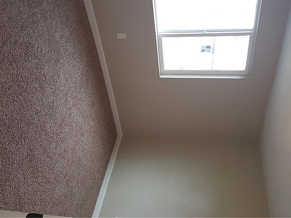 5th image of 106 Pioneer Ave SE