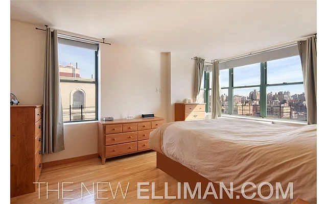 Sold by Douglas Elliman | media 4