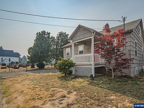 2nd image of 346 SE Denny St