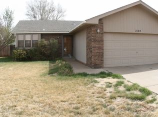 2105 Country Meadows Dr, Clovis, NM 88101