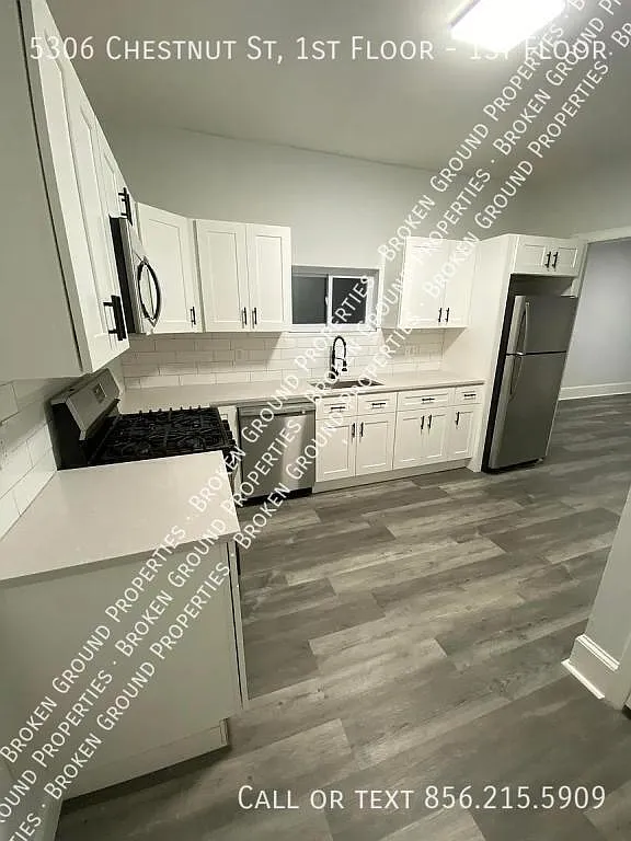 5306 Chestnut, 1st Floor — Photo 1