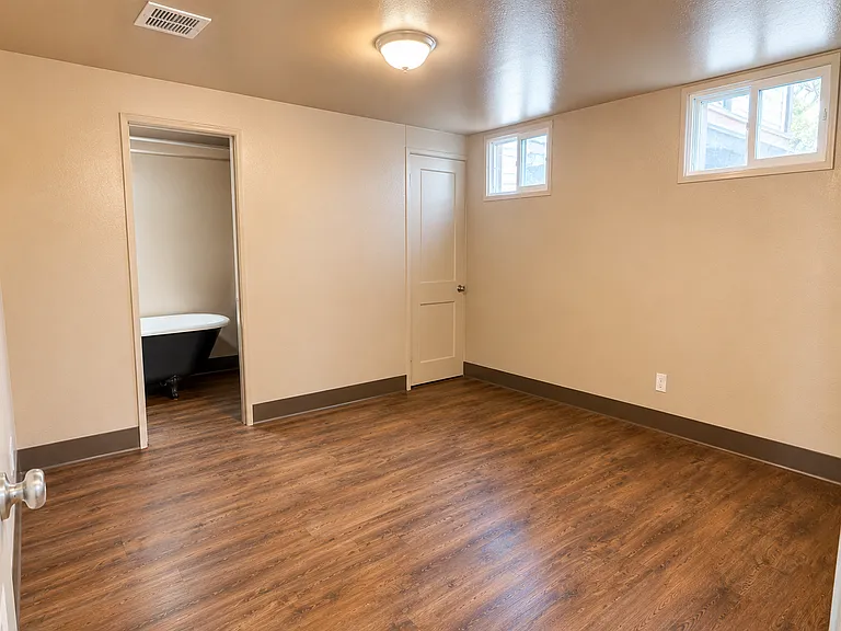 1620 6th Ave #3 — Photo 5
