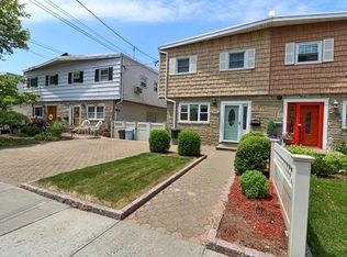 2421 Tiemann Ave, Bronx, NY 10469