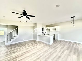 7000 Lake Ridge Ave UNIT 27, Des Moines, IA 50320