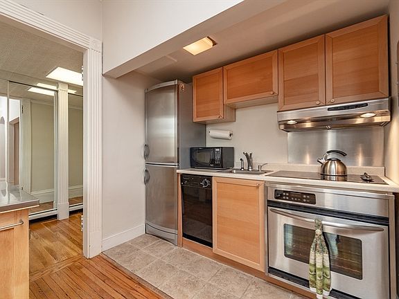 5th image of 271 Dartmouth St #6M