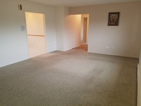 2nd image of 417 W Miner St APT 12