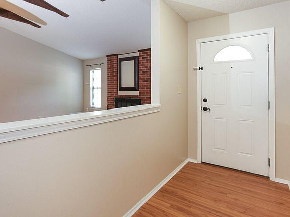 4th image of 7495 Baywoods Ln