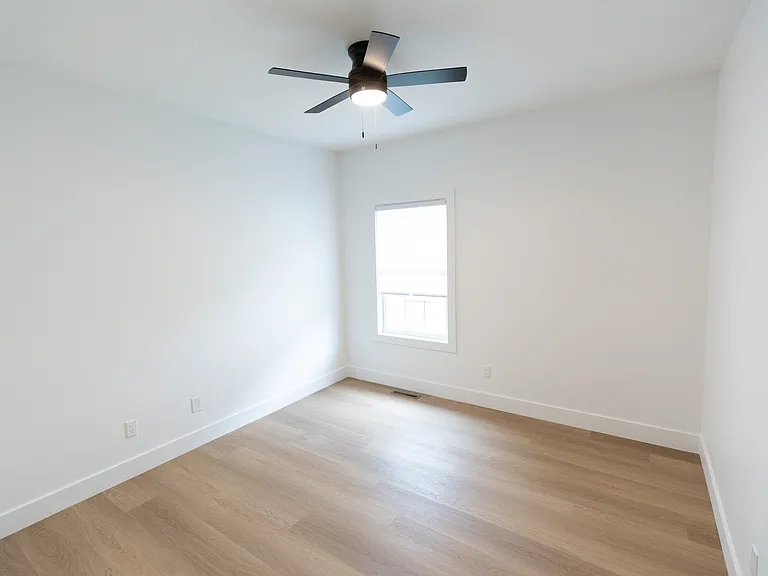 1410 E Fairwind — Photo 22
