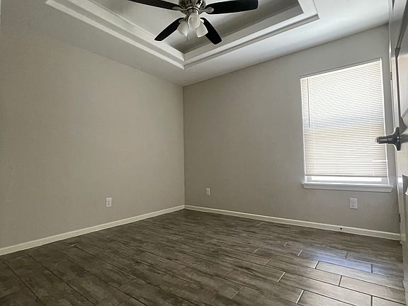 2nd image of 3808 Bella Costa Dr APT 2