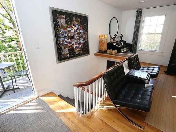 2nd image of 90 Putnam Ave APT 3