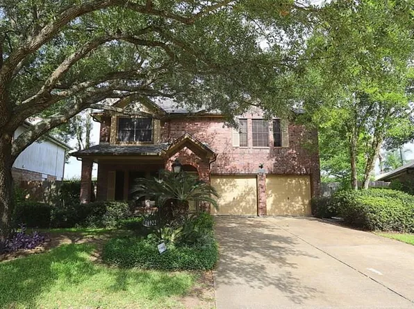 16922 Blue Mist Cir, Sugar Land, TX 77498