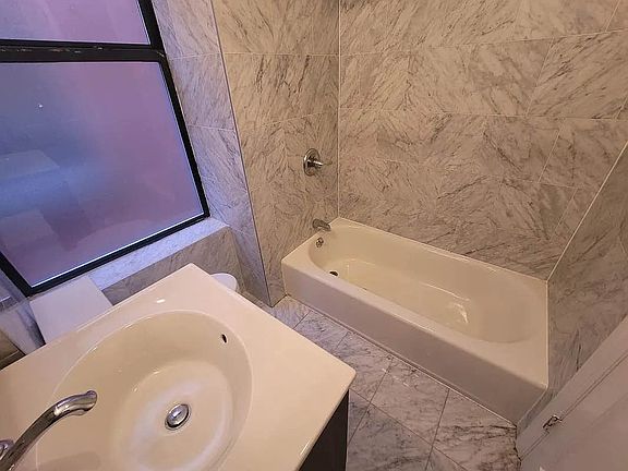 5th image of 111 E 7th St #6X