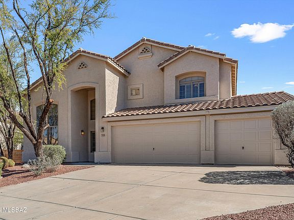 2nd image of 725 S Smokey Mountains Rd