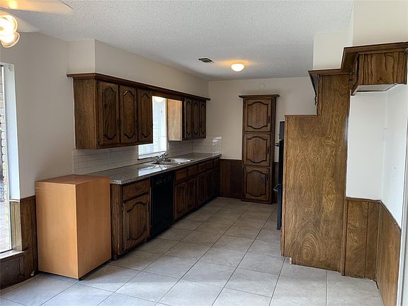 2nd image of 12629 Hornbeam Dr