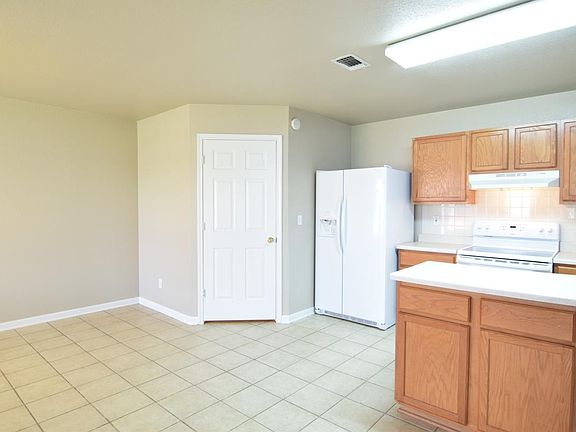 5th image of 2607 Southwood Dr