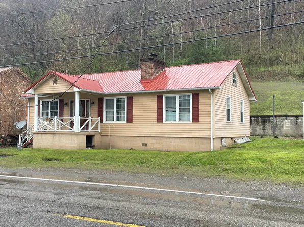 5201 Midland Trl, Mount Carbon, WV 25139