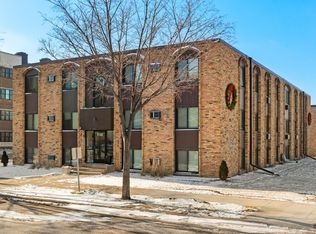 1122 Como Ave SE, Minneapolis, MN 55414