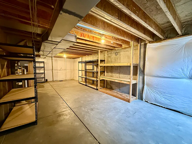 827 Apex Dr #C — Photo 35