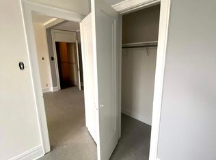 3120 Oak Park Ave APT 201, Berwyn, IL 60402