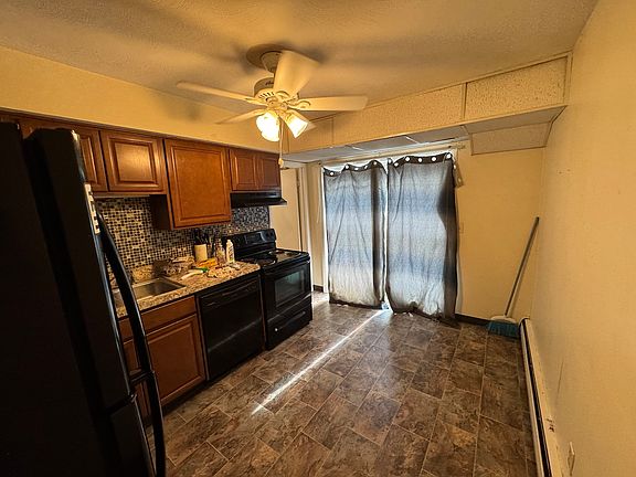 3rd image of 107 E Erie Ave APT 8