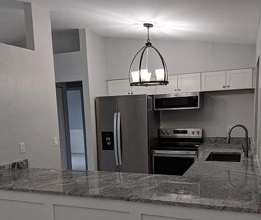 5th image of 1602 Karen Ave S