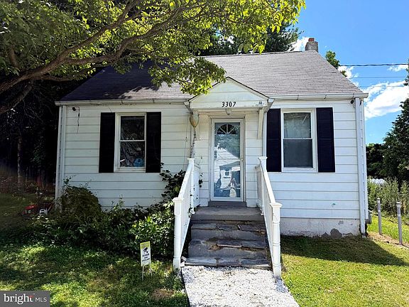 3rd image of 3307 Chapman Rd