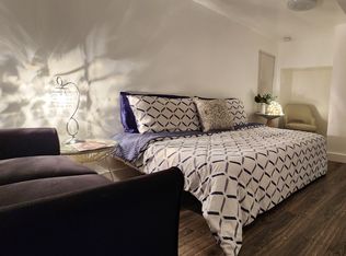 2015 Davidson Pl, Whiting, IN 46394