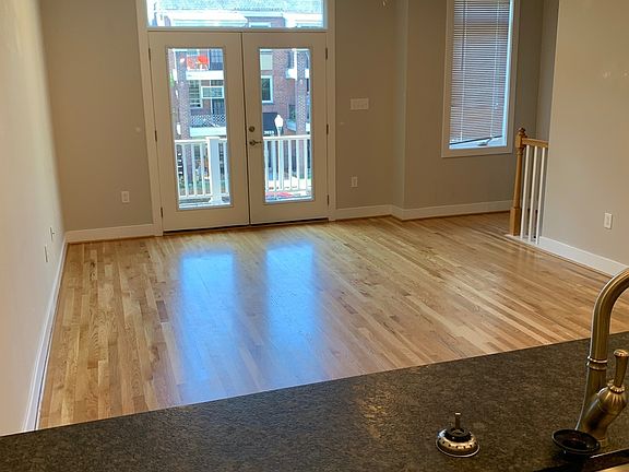 2nd image of 3030 Park Ave APT B