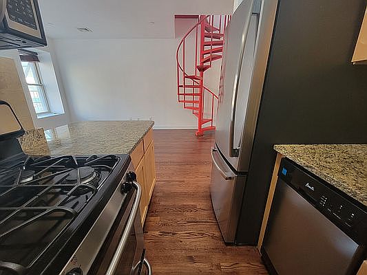 4th image of 578 Atlantic Ave APT 3A