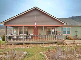 189 Medford Branch Rd, Candler, NC 28715