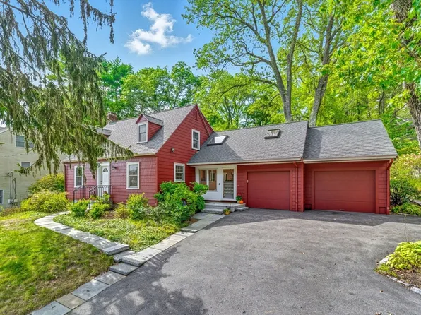 22 Burlington St, Lexington, MA 02420