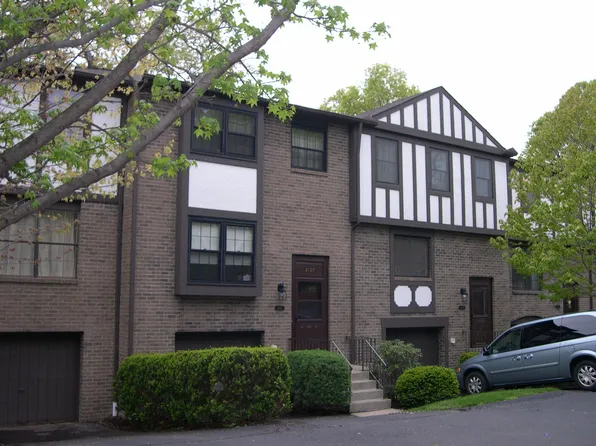 2107 Saint James Pl, Wexford, PA 15090