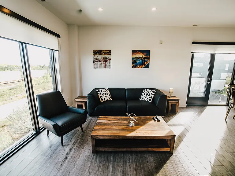 835 Sterling Lyon Pkwy — Photo 11