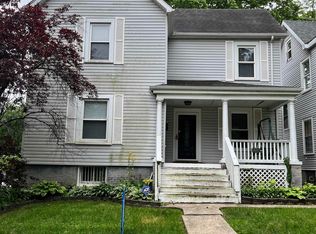 626 W Edwards St, Springfield, IL 62704